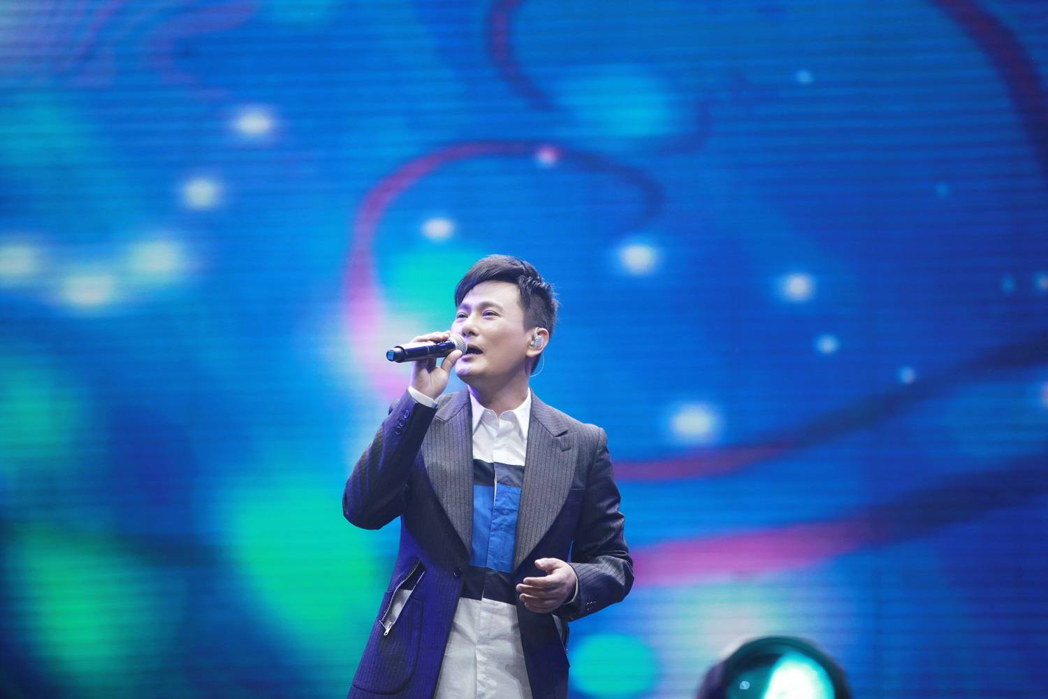 2021张信哲海口演唱会怎么买票？