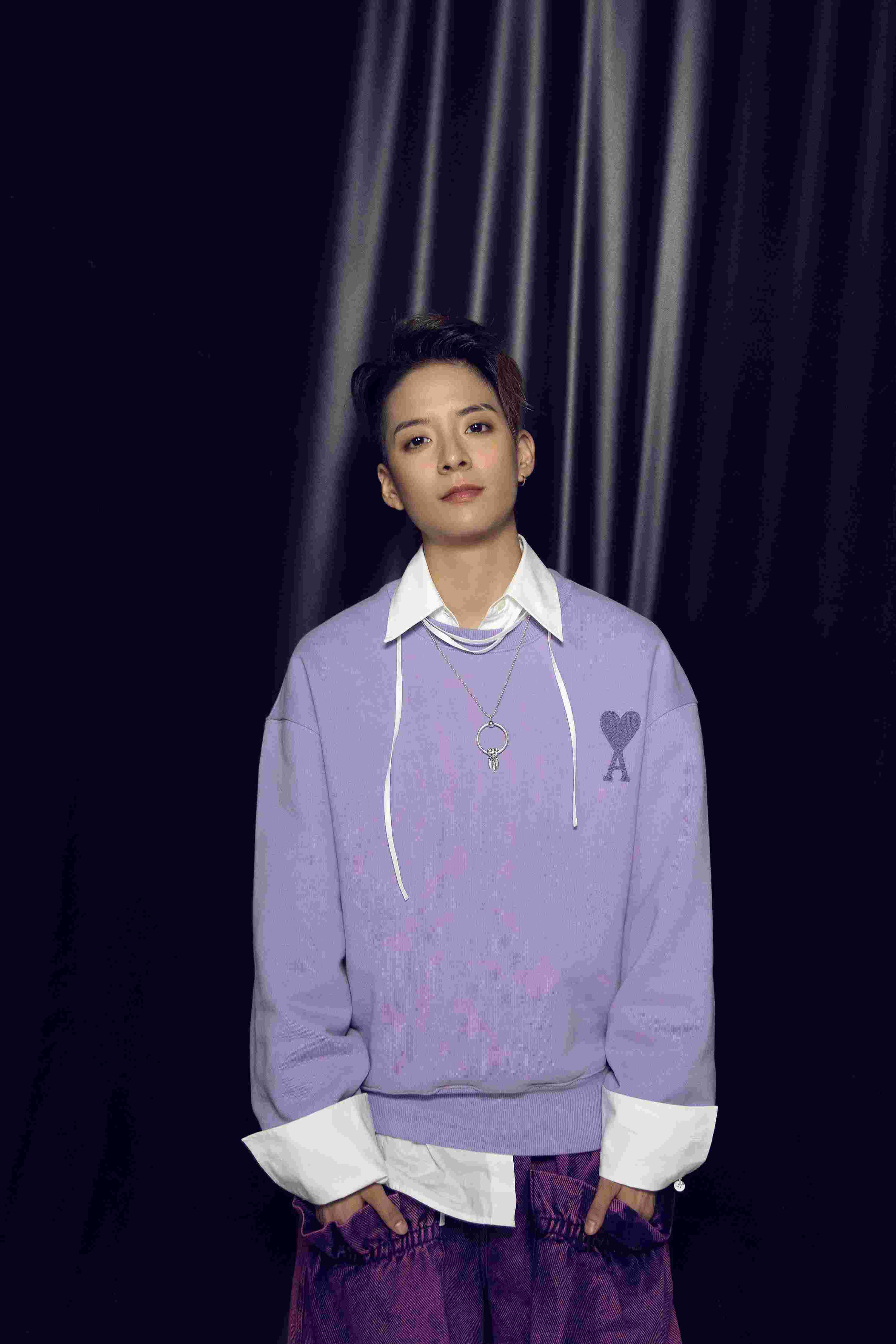 刘逸云Amber哪首歌曲的mv是自己剪的？