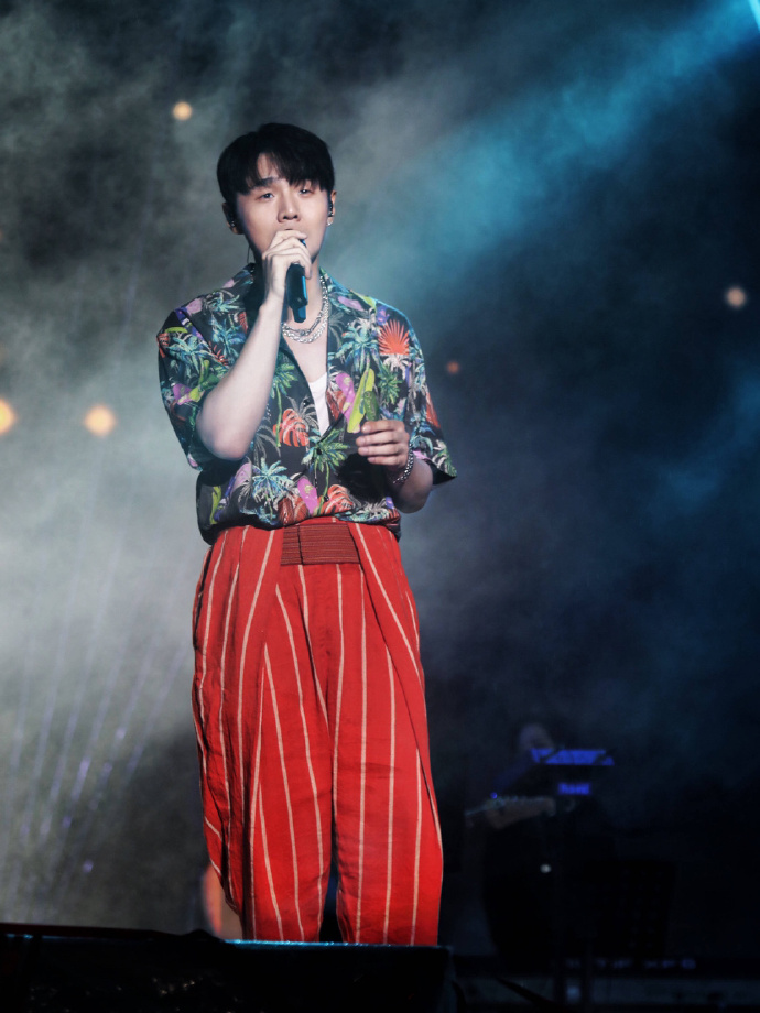 2023李荣浩南京演唱会（门票预订+时间安排+行程一览）