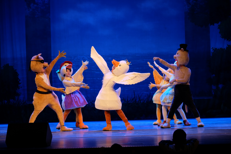 2021经典励志人偶剧《丑小鸭》-郑州站 2021经典励志人偶剧《丑小鸭》-郑州站