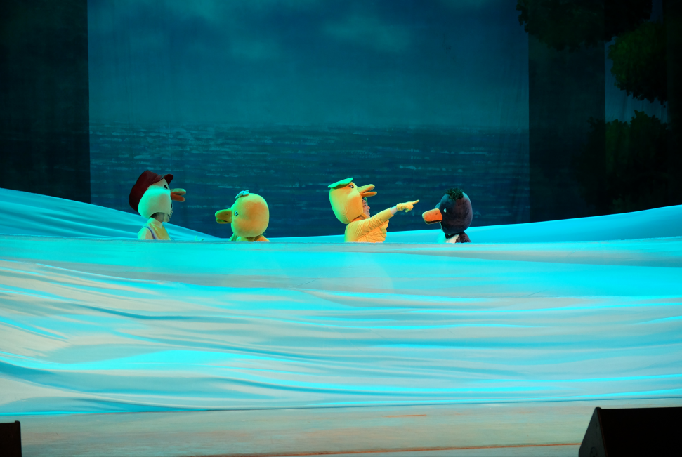 2021经典励志人偶剧《丑小鸭》-郑州站 2021经典励志人偶剧《丑小鸭》-郑州站