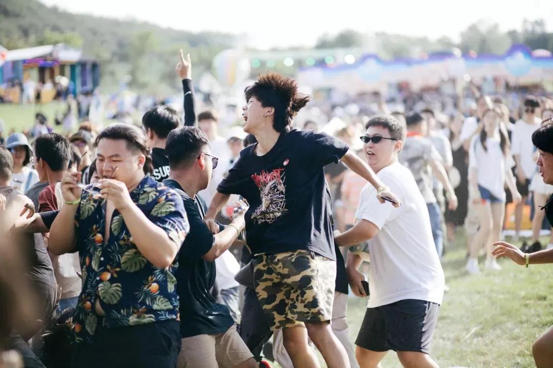 深圳日落声起音乐嘉年华门票、时间表、阵容