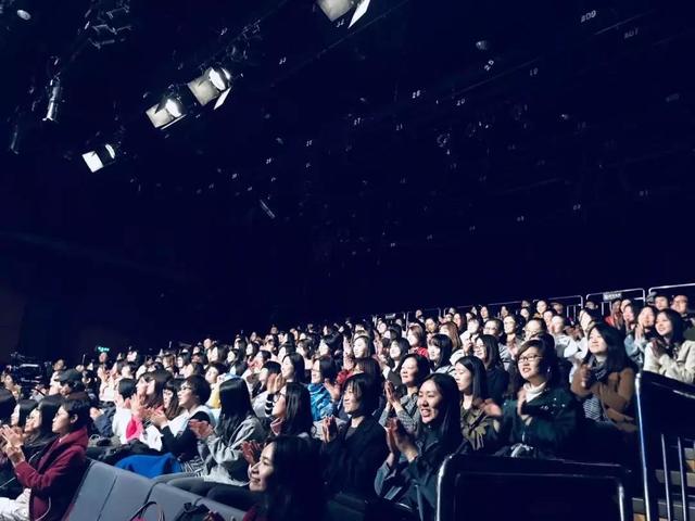 2022上海笑果脱口秀中剧场专场时间地点、门票、演出介绍