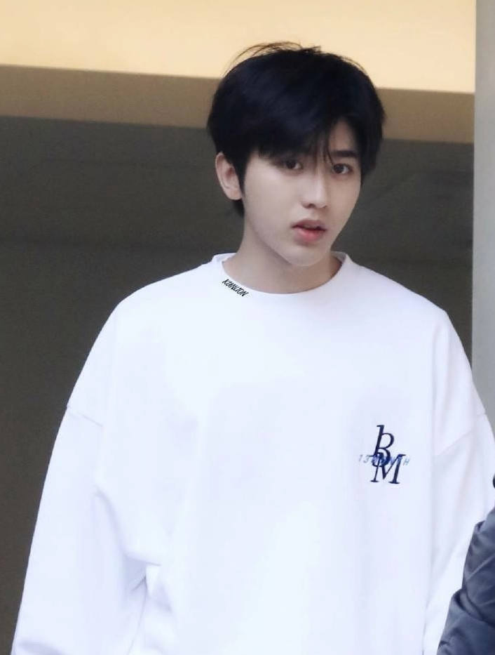 2022蔡徐坤南京演唱会在哪买票？门票多少钱？