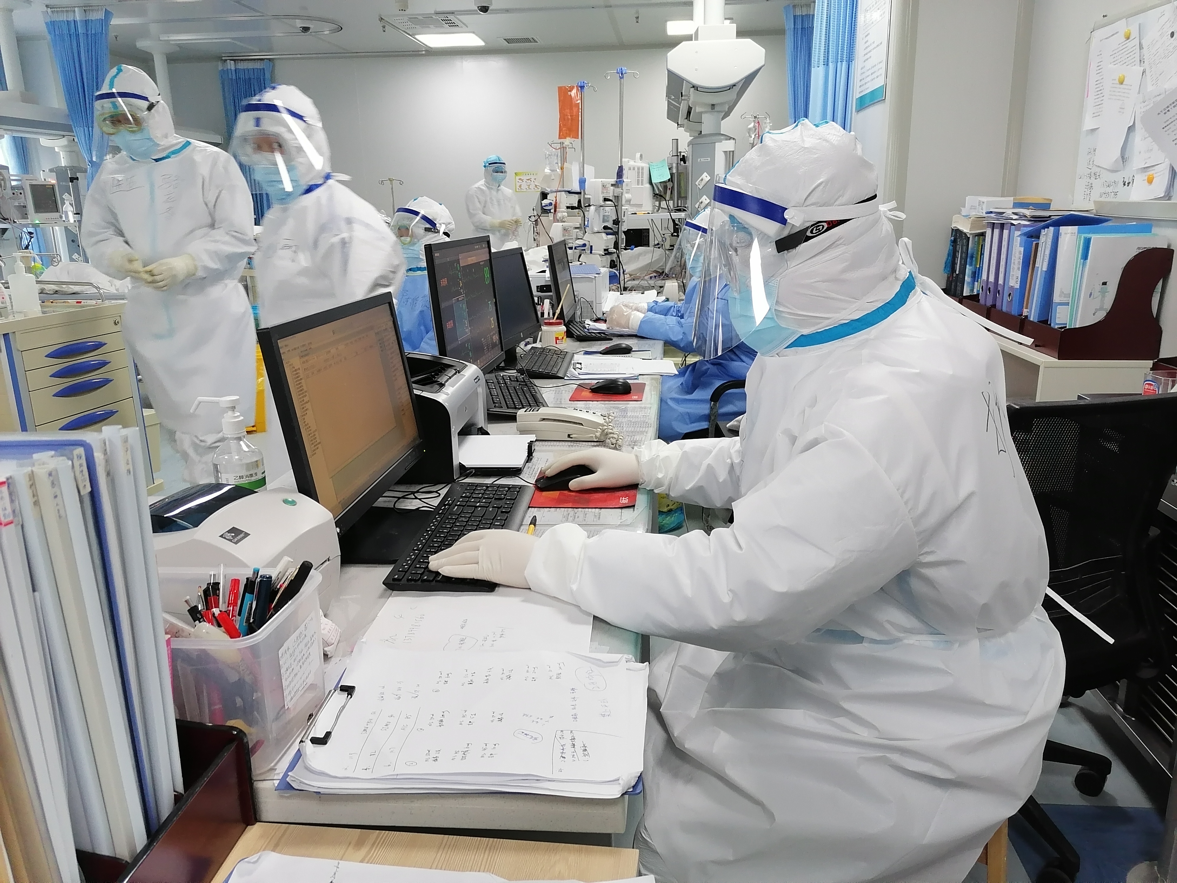 2021话剧《萤萤微光》上海站（时间+地点+门票）