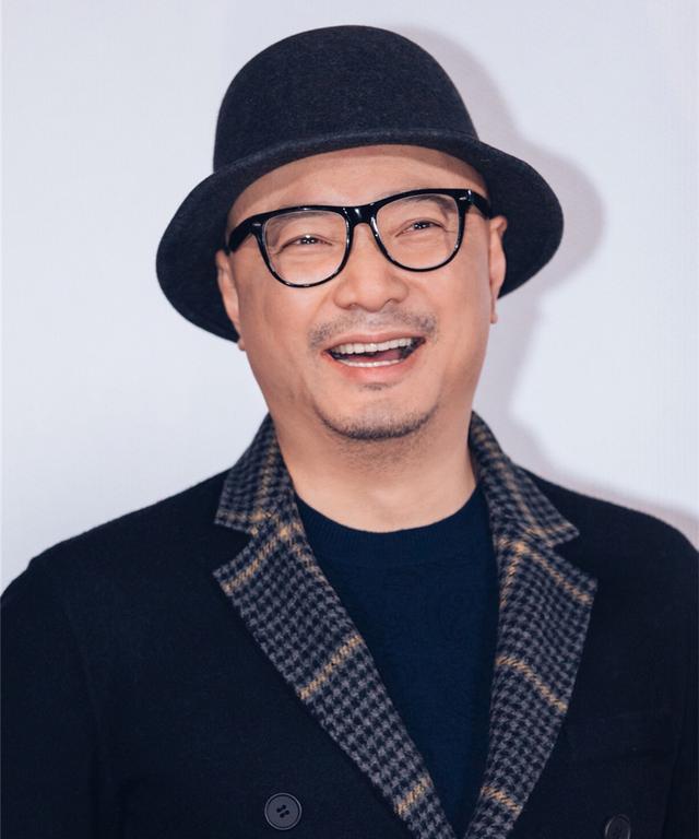 徐峥为什么吃火锅戴毛线帽？
