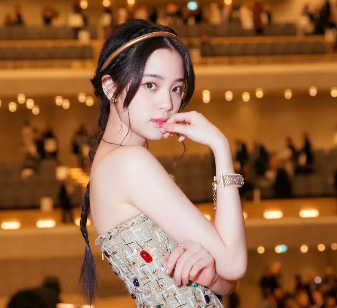 欧阳娜娜在哪模仿的玲娜贝儿？