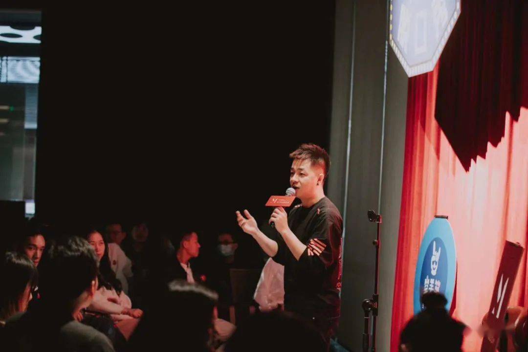 2021杭州脱口秀大爬梯（时间+地点+门票）