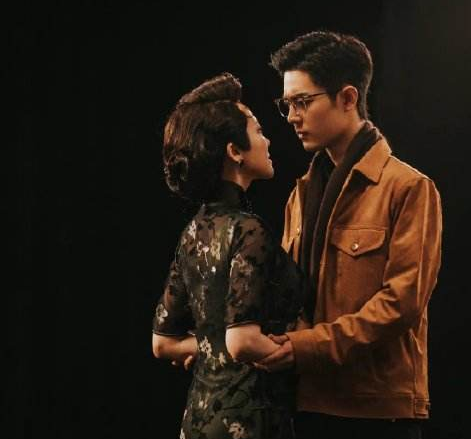 肖战在话剧《如梦之梦》中饰演了哪个角色? 肖战在话剧《如梦之梦》中饰演了哪个角色?