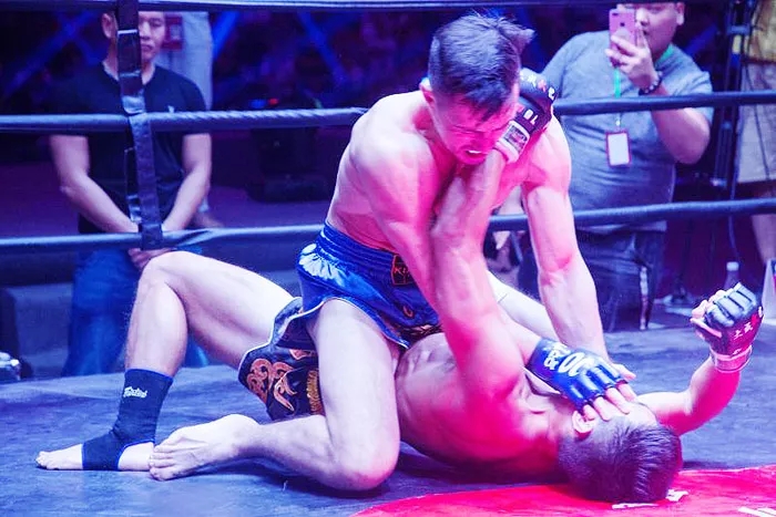 郑州猛龙出击中外拳王争霸赛在哪里订票？