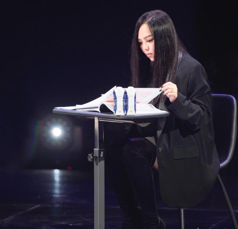 李荣浩与张惠妹合作的歌曲叫什么？