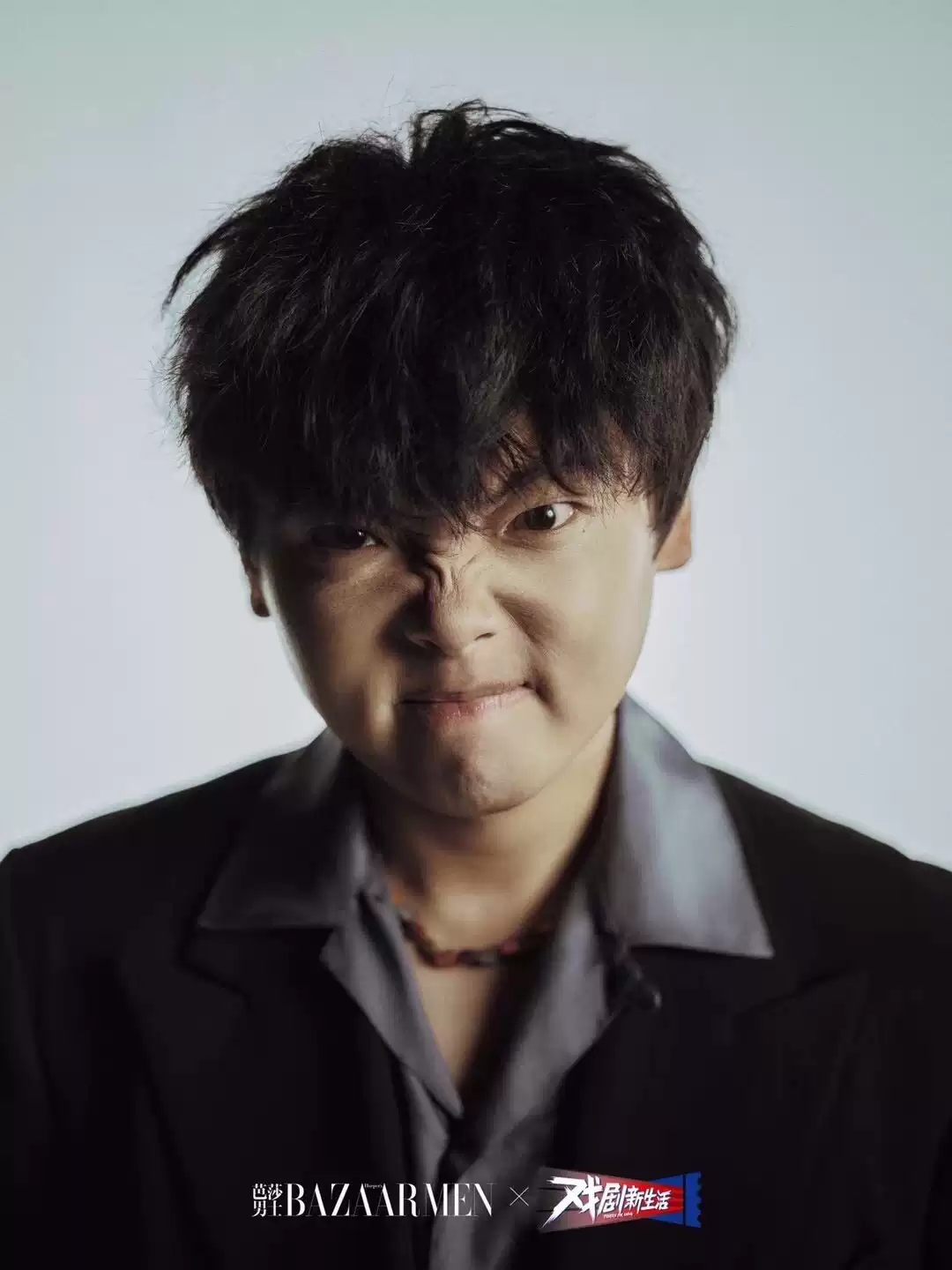2022“戏剧鬼才”丁一滕导演/主演作品·话剧《伤口消失在茫茫黑夜中》-重庆站 2022“戏剧鬼才”丁一滕导演/主演作品·话剧《伤口消失在茫茫黑夜中》-重庆站