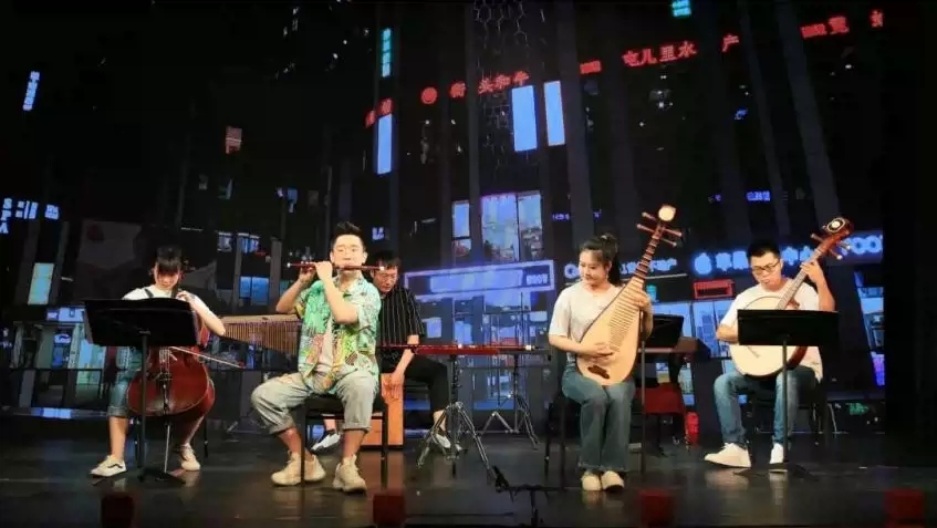 2021《爱的邂逅》浪漫国乐北京新年沉浸式烛光音乐会-北京站