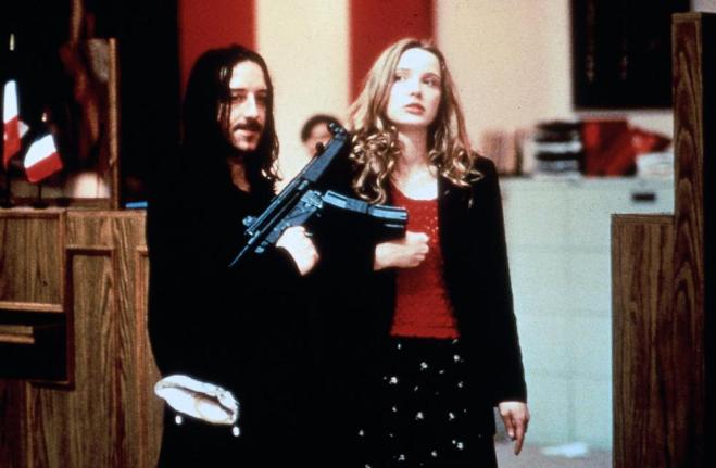 致敬法国新浪潮——《亡命之徒》 致敬法国新浪潮——《亡命之徒》