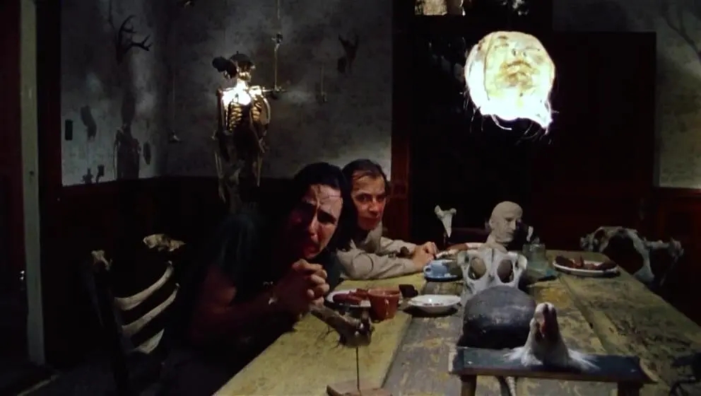 根据真实事件改编的经典恐怖电影——《德州电锯杀人狂》