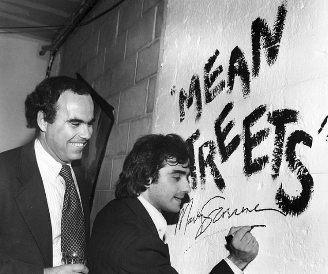 《穷街陋巷》：戏谑外壳下的悲哀故事