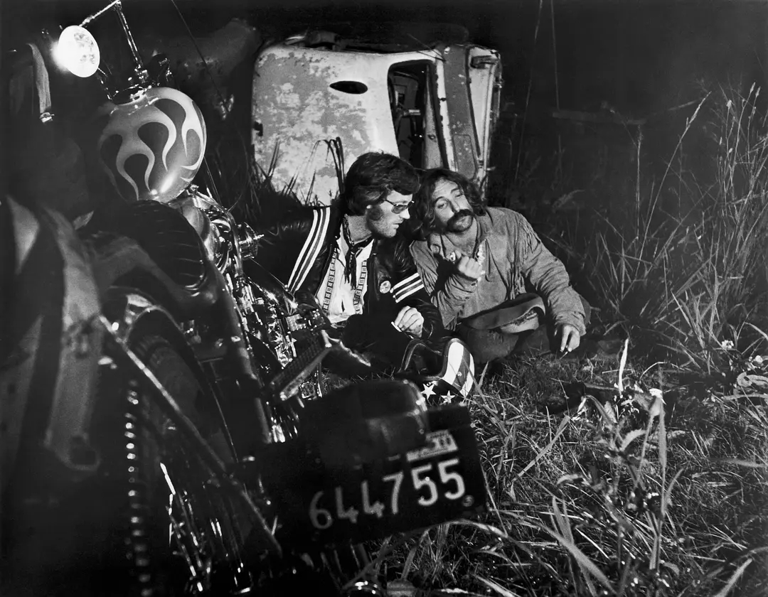 贴着美国标签的公路片——《逍遥骑士》