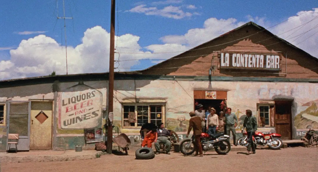 贴着美国标签的公路片——《逍遥骑士》