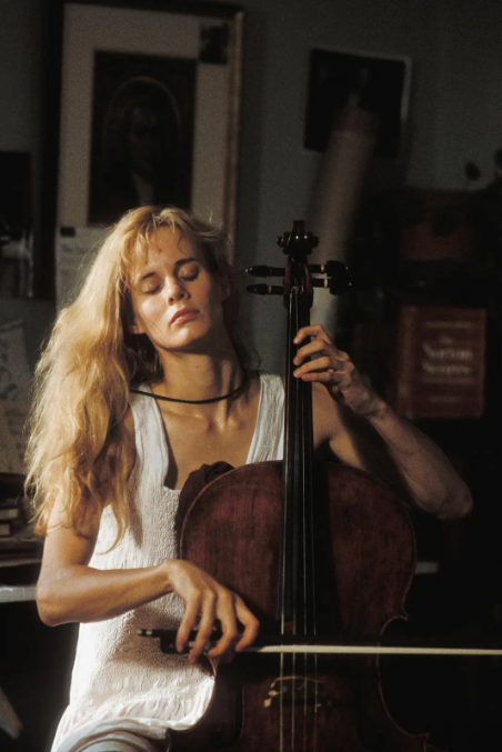 《银色·性·男女》：好电影不追求故事性，追求戏剧性