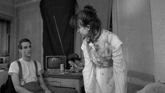 《天堂陌影》:迸发出奇特创意的公路喜剧 《天堂陌影》:迸发出奇特创意的公路喜剧