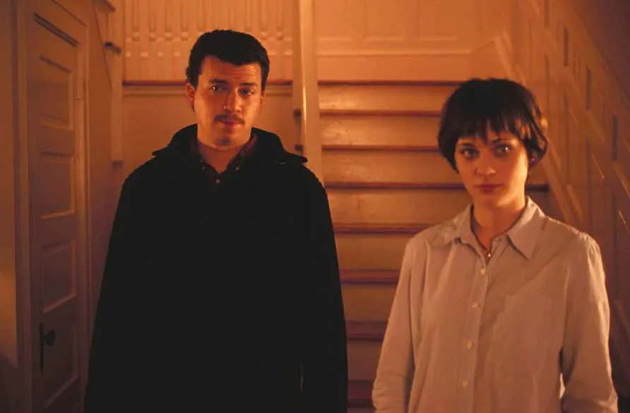 一段荒唐的爱情故事——《最爱你》