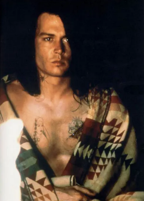 《英雄少年历险记》：男人不想长大的微妙心理方面