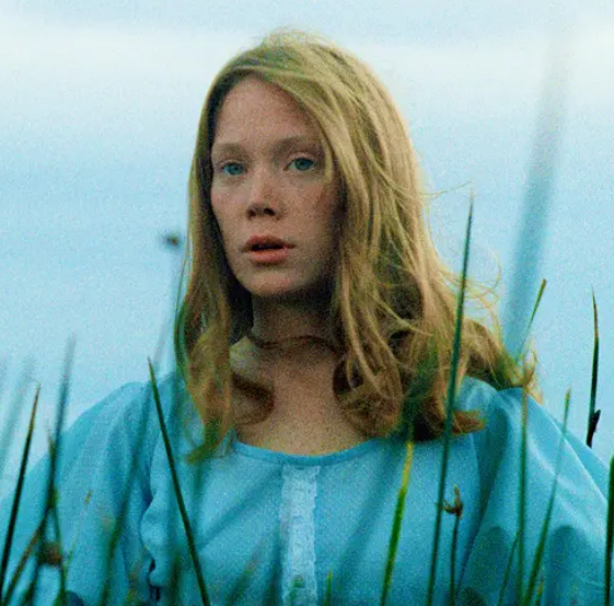 《穷山恶水》（又名《恶土》）：文艺版的邦妮克莱德