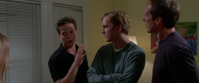 《狗男女》：青少年电影中由来已久的普遍现实和符号