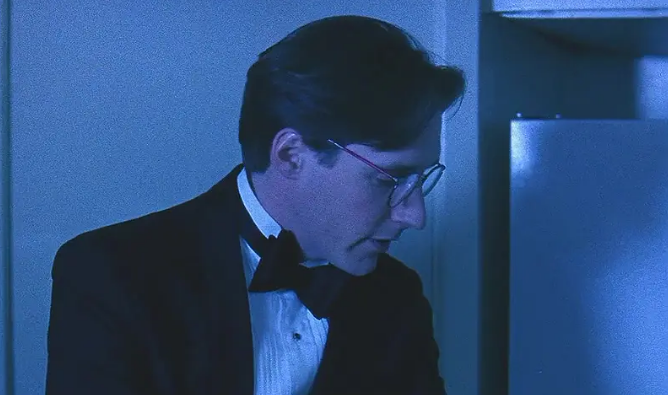 《大市民》：曼哈顿街头的怀旧暖意