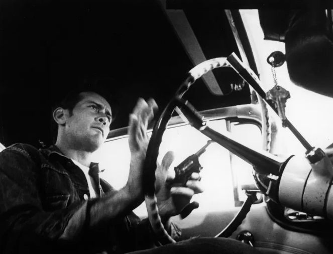 《穷山恶水》（又名《恶土》）：文艺版的邦妮克莱德