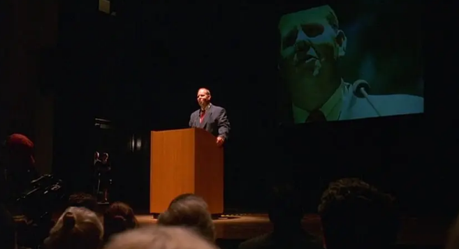 《变态城》：自我表达的前卫影片