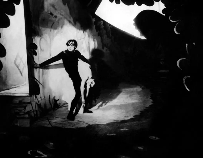 《卡里加利博士的小屋》：德国表现主义开山之作