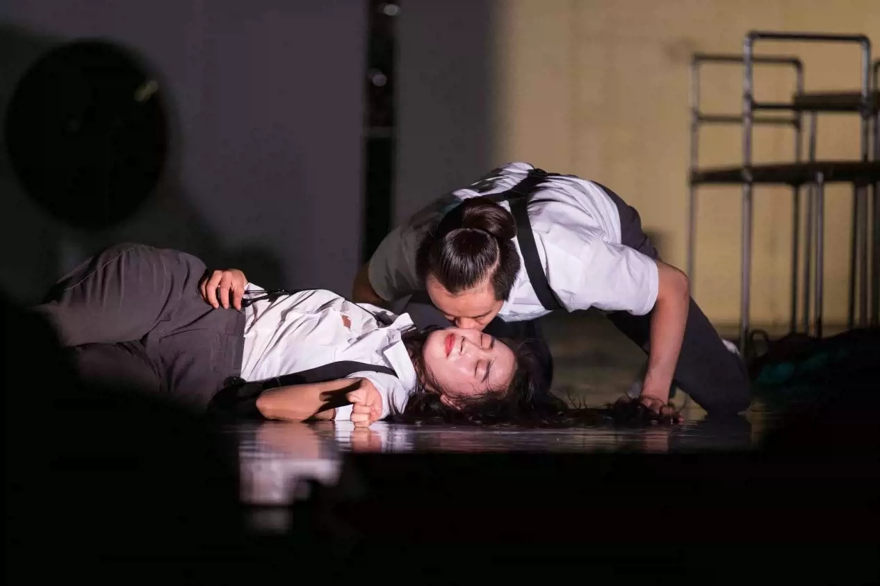 2022新春演出季·孟京辉戏剧作品《我爱XXX》+《年轻的野兽》-南京站