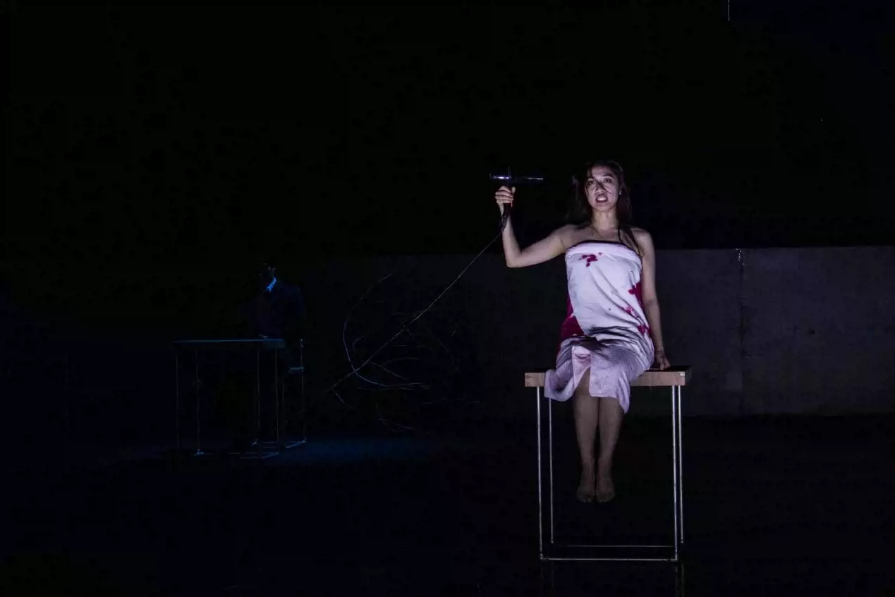 2022新春演出季·孟京辉戏剧作品《我爱XXX》+《年轻的野兽》-南京站