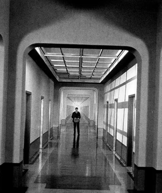 《群众》：生活的困境与理想