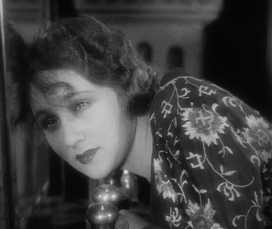 超现实主义的浪漫影片：《黄金时代》