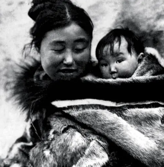 《北方的纳努克》：纪录片之父弗拉哈迪的开山之作