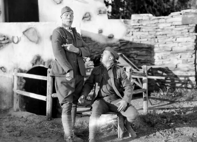 《战地之花》:在战争大环境里述说情感 《战地之花》:在战争大环境里述说情感