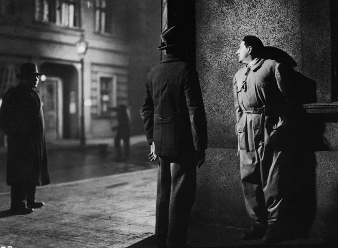 《M》：黑色的人性，宽容的黎明