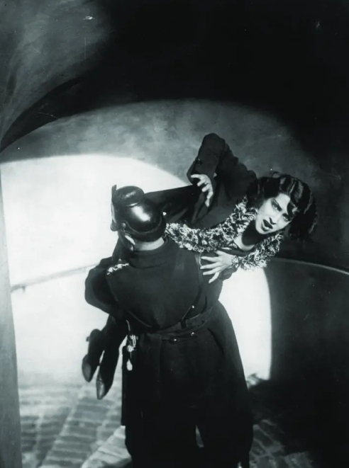 《M》：黑色的人性，宽容的黎明