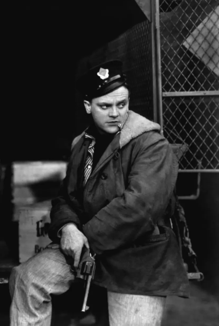 《国民公敌》：黑帮电影的经典代表之作