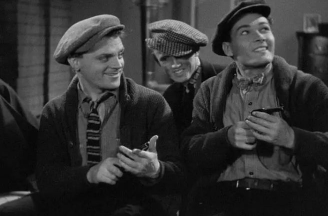 《国民公敌》：黑帮电影的经典代表之作