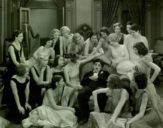 《城市之光》：史上第一浪漫喜剧