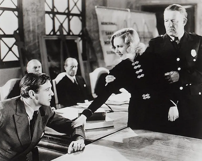 《迪兹先生进城》：童话的疯癫与浪漫