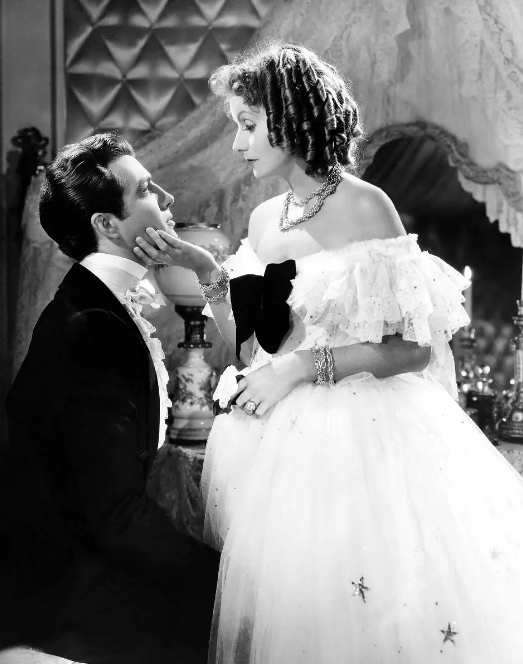 《茶花女》：永远的经典与悲剧