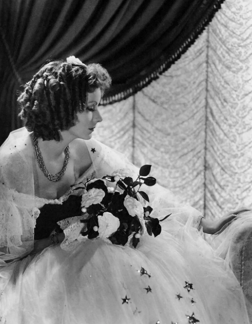 《茶花女》：永远的经典与悲剧