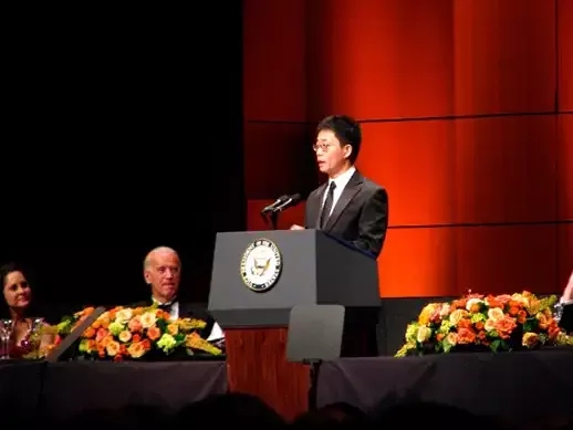 2022《黄西有梗脱口秀》让你一次笑个够-青岛站