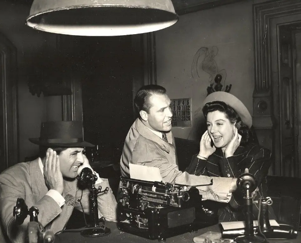 《女友礼拜五》：难以逾越的喜剧佳作