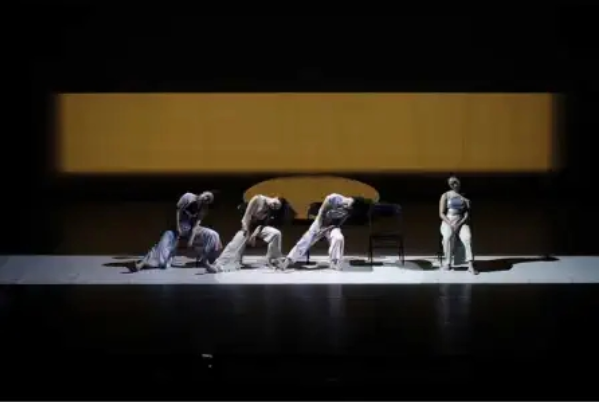 2021舞剧《摔在地上的世界》北京站时间、地点、门票价格