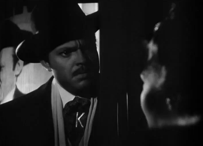 《公民凯恩》：无与伦比的视听语言